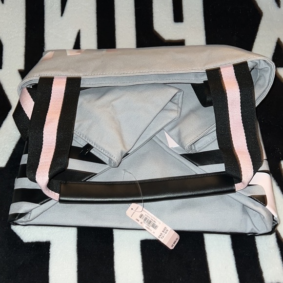 Victoria's Secret Signature Logo Weekender Tote - Picture 4 of 4